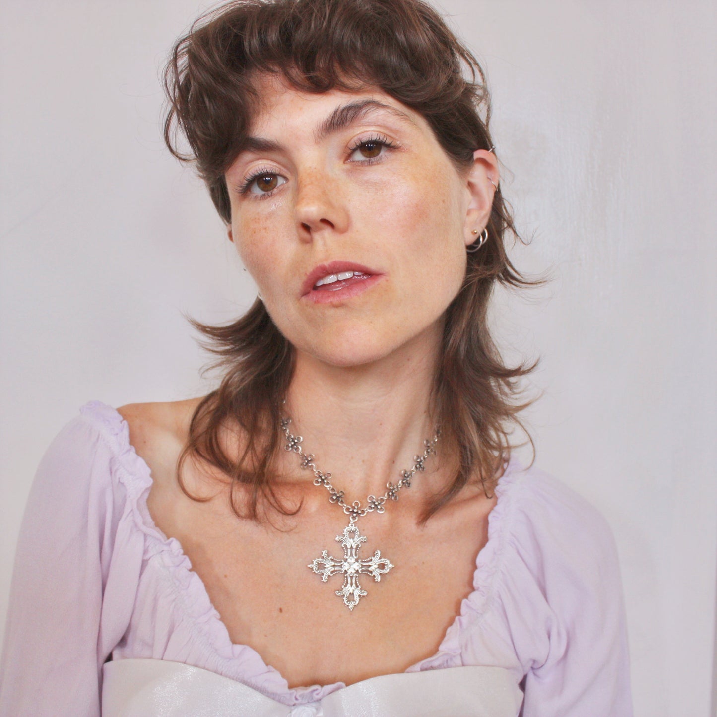 Ring Around the Rosie Choker in Silver