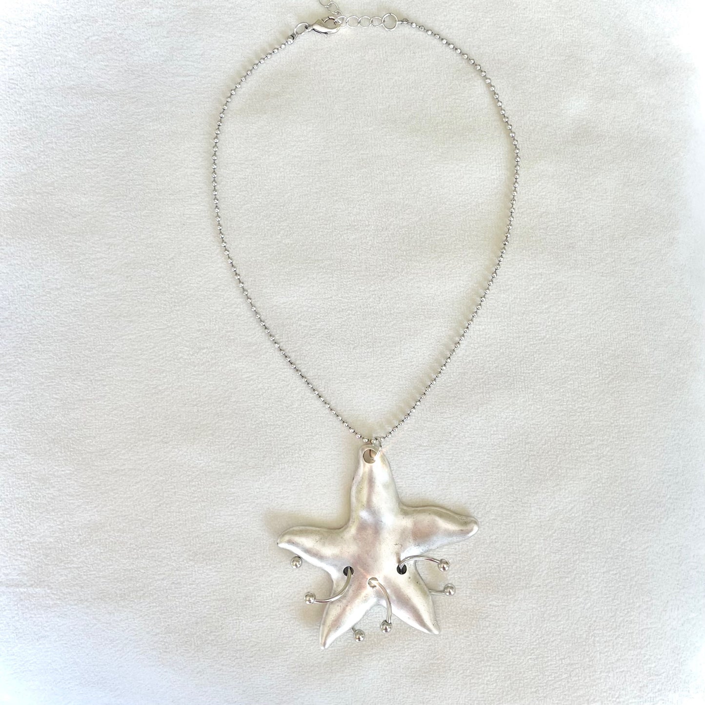 Stubborn Beauty Choker
