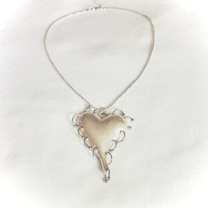 Bleeding Hearts Choker in Silver