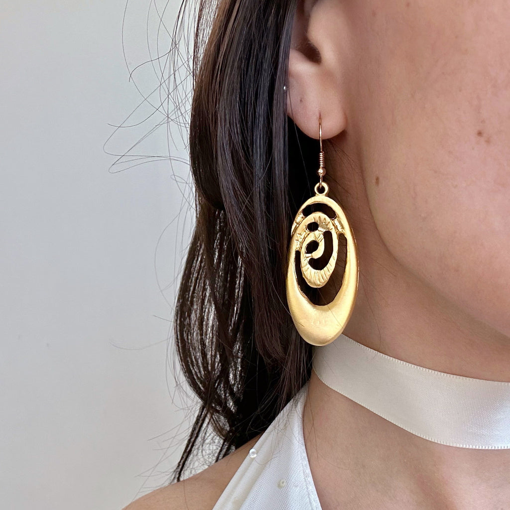 Expansion Earrings in Gold