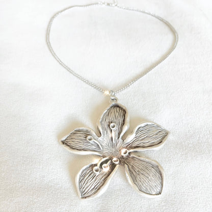 Gentle Choker in Silver (XL)