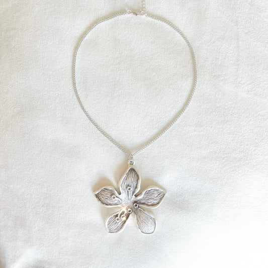 Gentle Choker in Silver (XL)