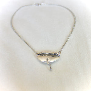 Swept Up Choker in Silver