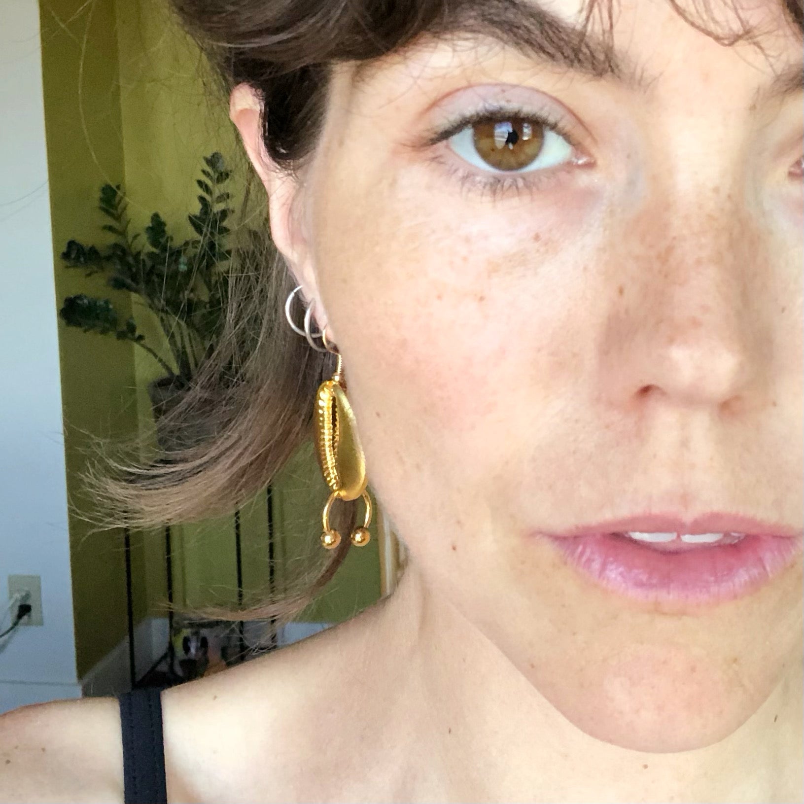 Swept Up Earrings in Gold