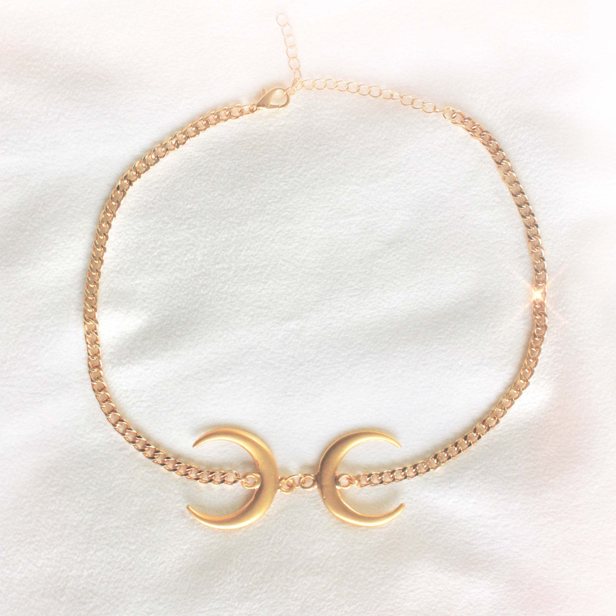 Duality Choker in Gold