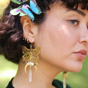 Moonlight Lovers Earrings in Gold