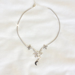 New Beginnings Choker in Silver